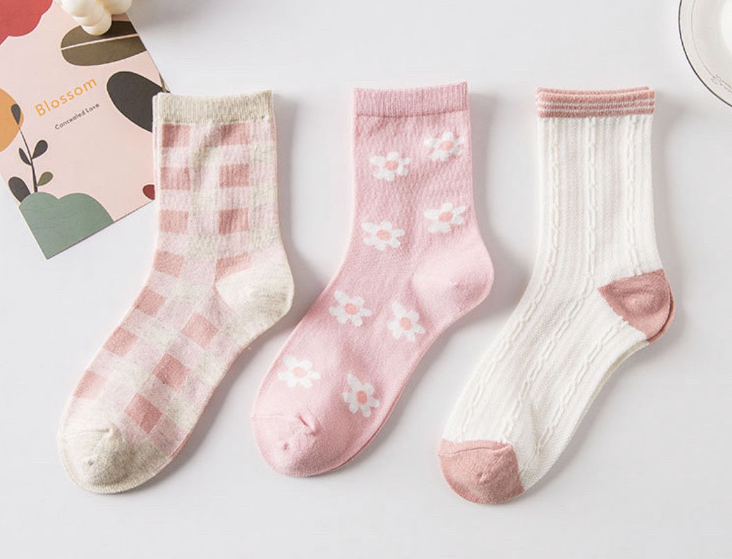 Set 3 đôi vớ tất nữ phong cách Hàn Quốc nhẹ nhàng TN98 vintage cánh hoa cực đẹp
