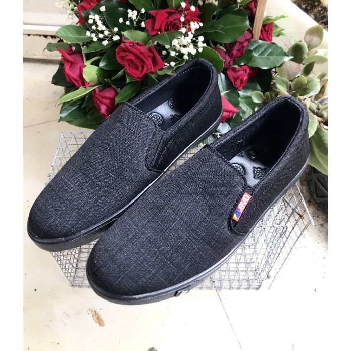Giày lười vãi nam đế đen, phom chuẩn đẹp, size từ 38-43,mã LV16.màu xám đen, mẫu mới nhất hiện nay