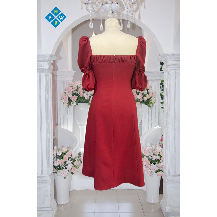 Đầm Đỏ Dài Cổ Vuông