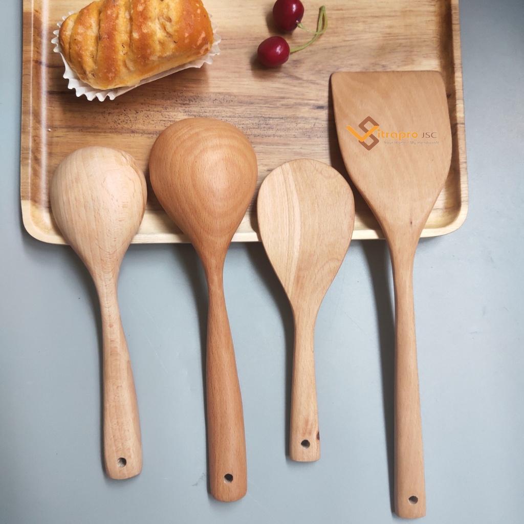 Set Gồm 4 Muôi Sạn Xào Muỗng Canh Cơm Chất Liệu Gỗ Keo An Toàn Tiện Lợi