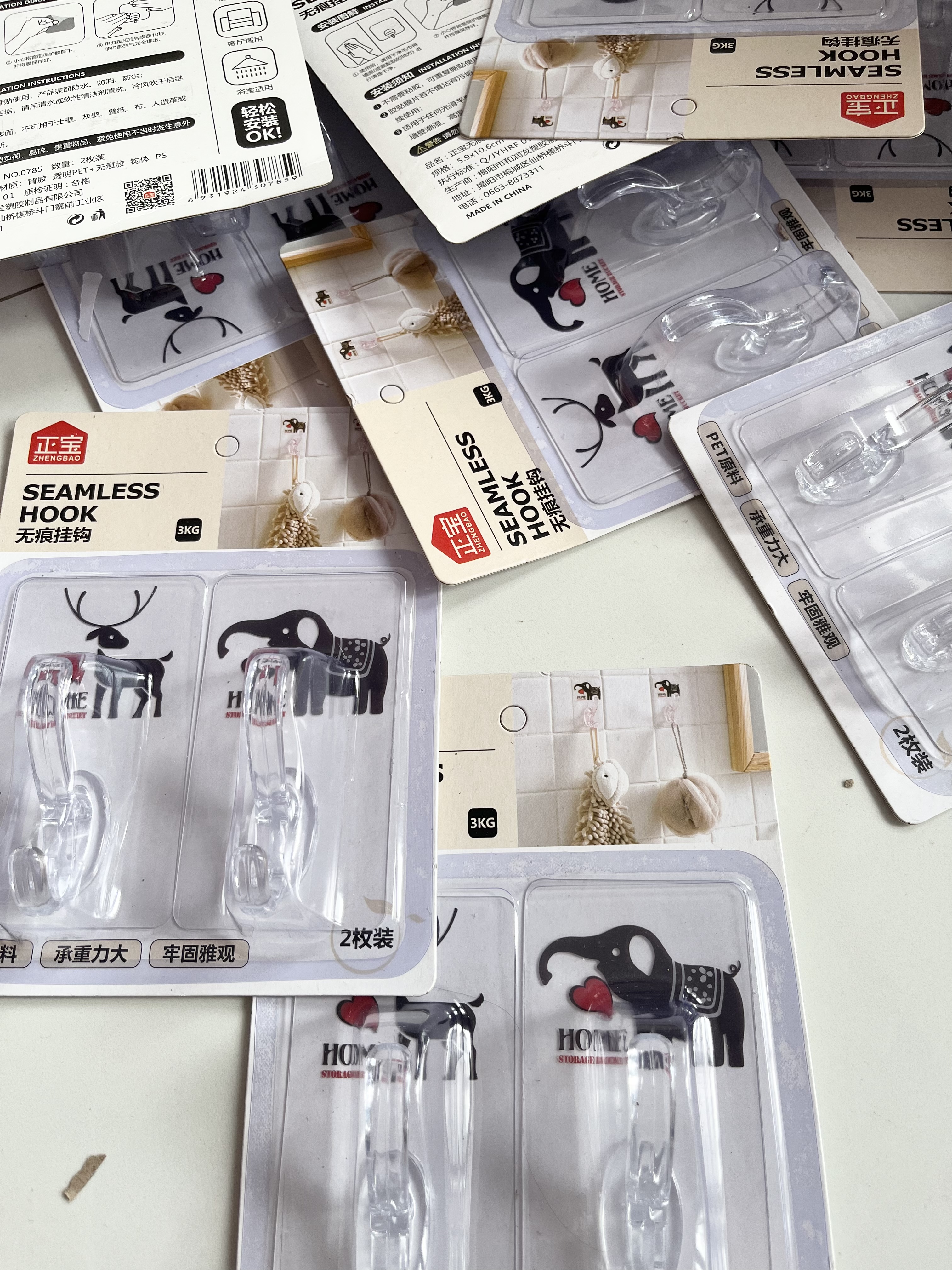 Vỉ Hai Móc Dán Tường Bám Dính Tốt