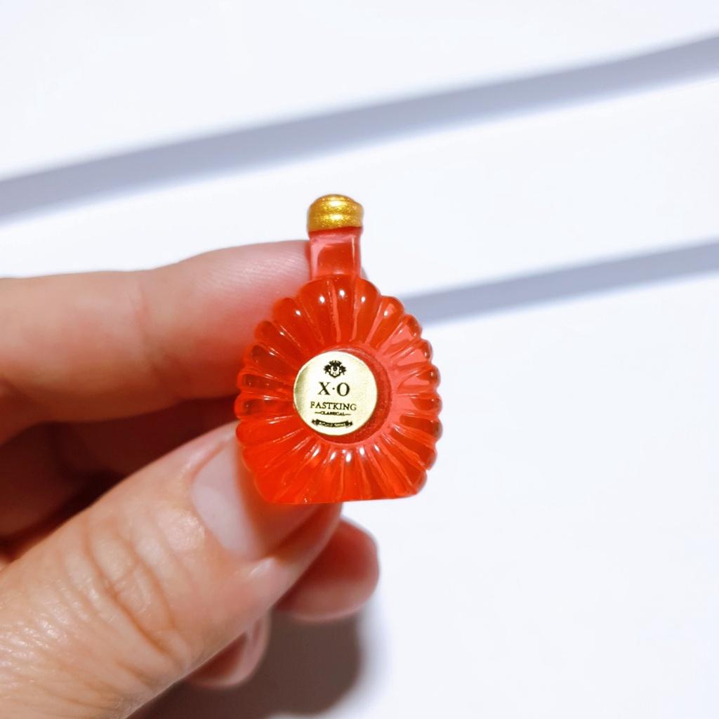 Sticker gắn dép loại cứng _ phụ kiện trang trí dép mô hình chai