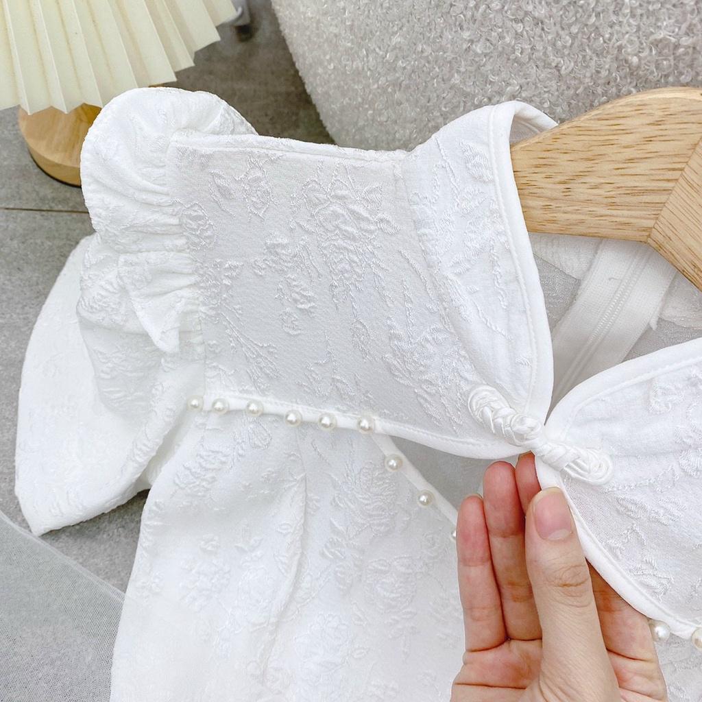 Đầm midi trắng cổ tàu cutout ngực kèm lúp váy cưới cô dâu dáng xòe dự tiệc