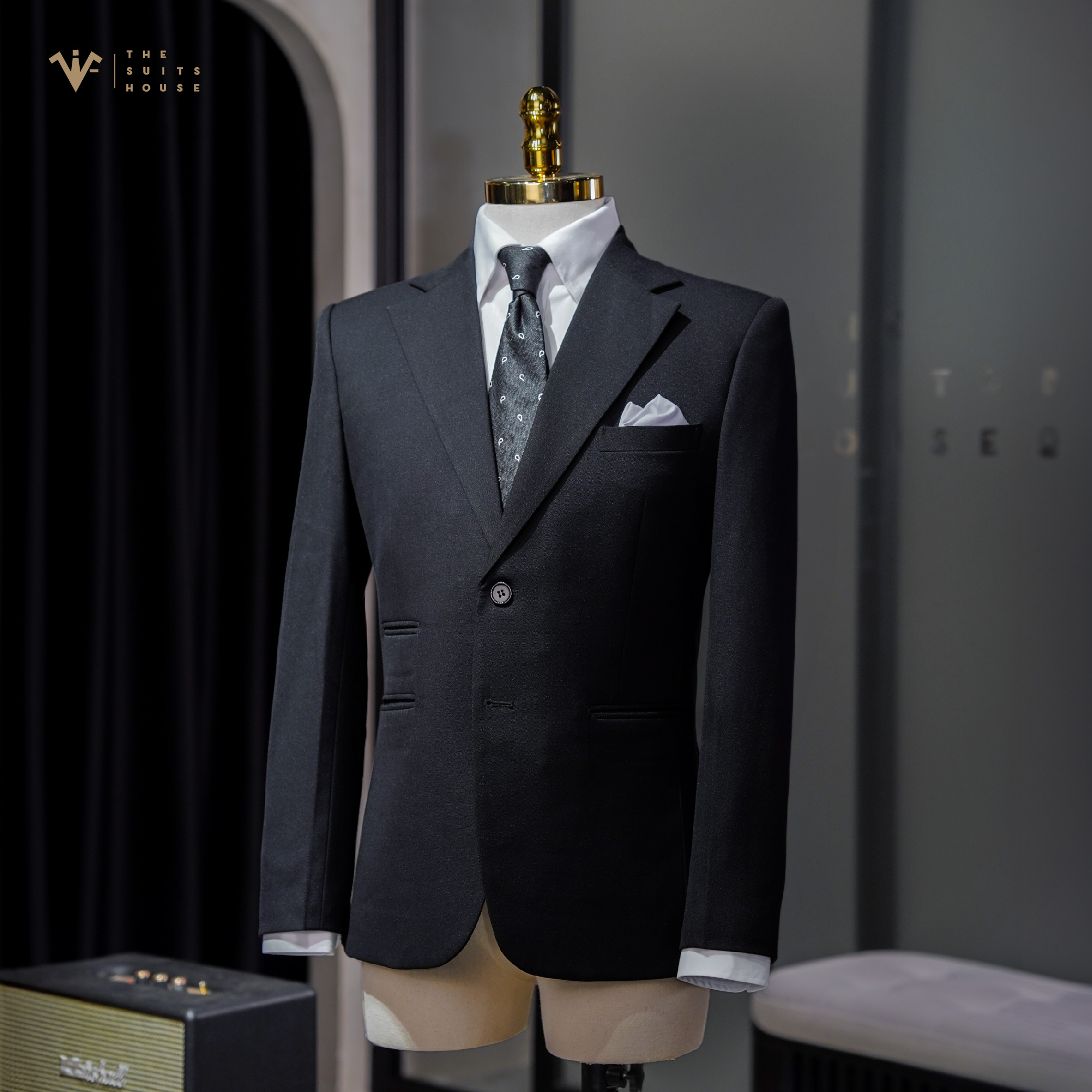 [CLASSY 1] Nguyên bộ suits 2 mảnh ĐEN 2 KHUY 3 TÚI, vải cashmere, form chuẩn