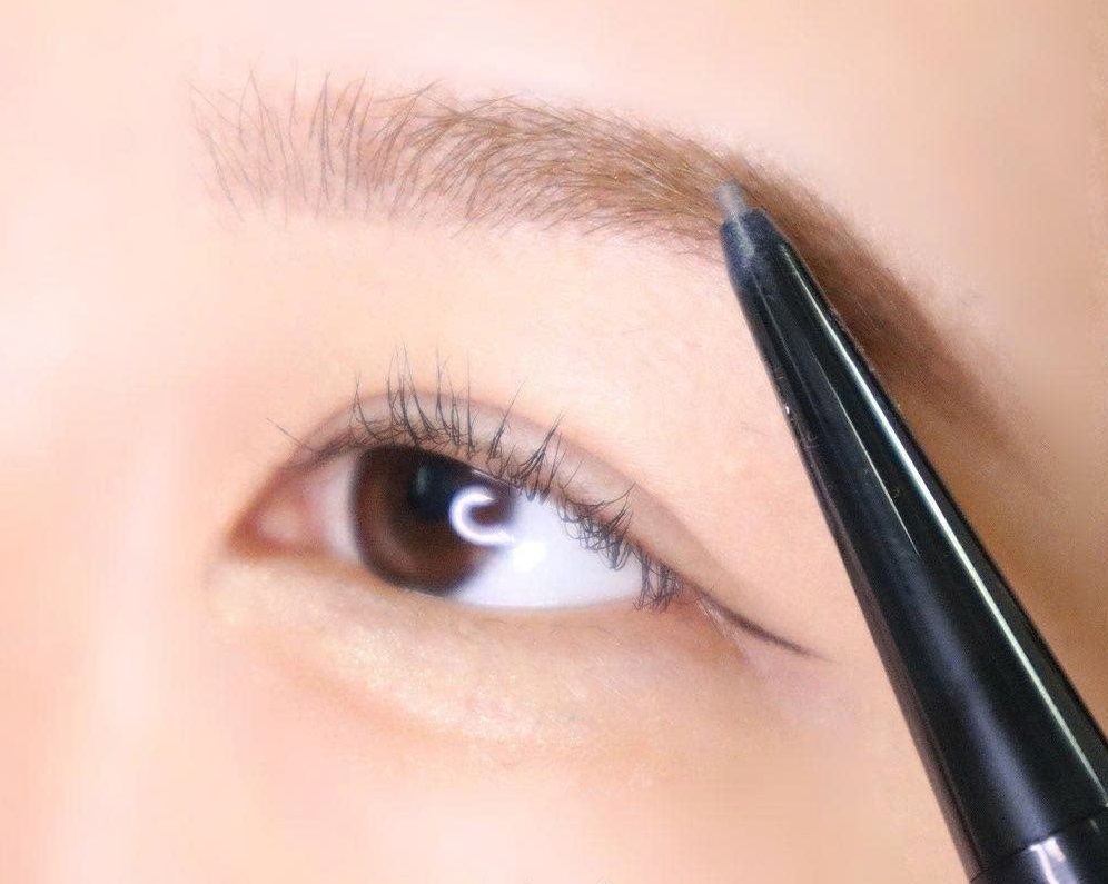 Bút Chì Sáp Kẻ Lông Mày Chống Lem Trôi ,Lõi Siêu Mịn Kissme Heavy Rotation Eyebrow Pencil (0,09g)