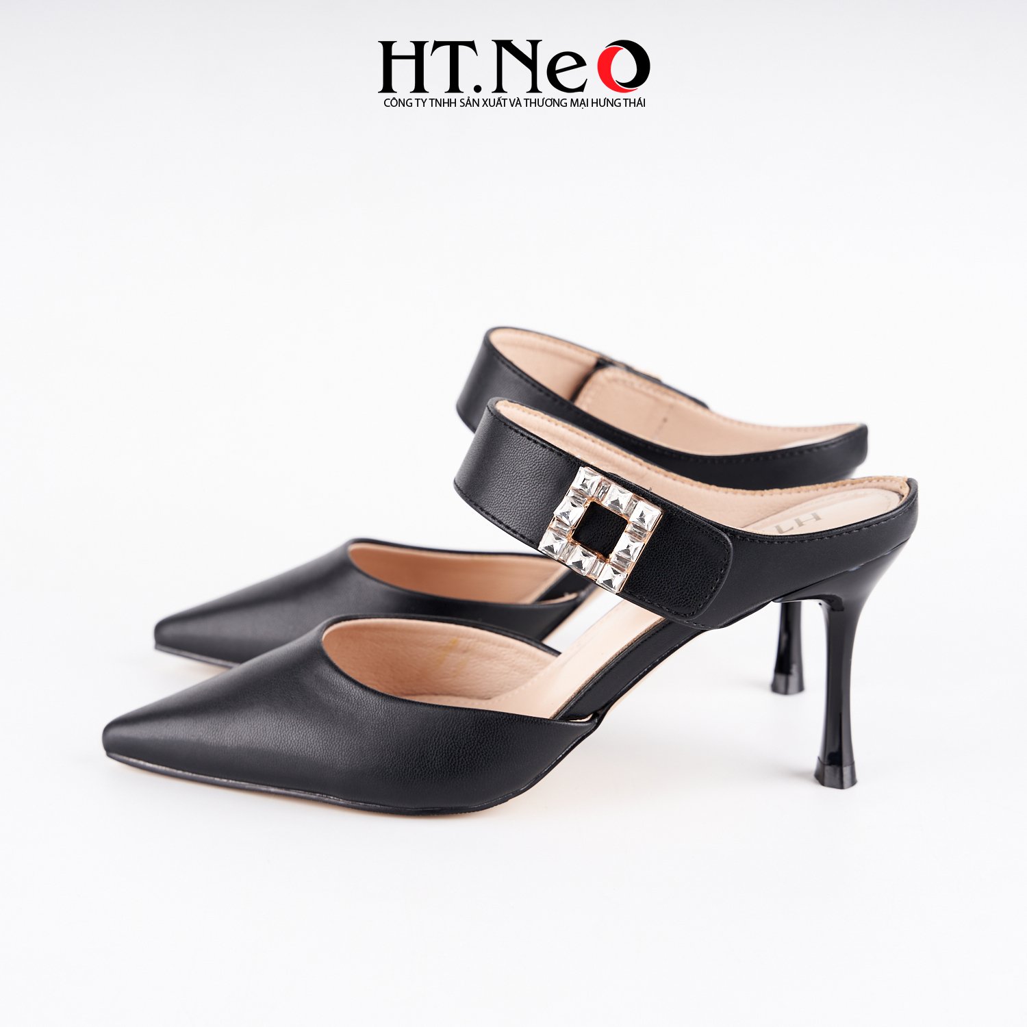 SANDAL nữ HT.NEO mũi nhọn quai đính đá vuông, gót nhọn, kiểu dáng đơn giản, nhẹ nhàng SDN167