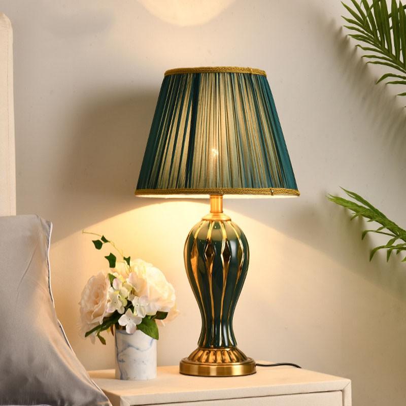 Đèn ngủ để bàn CAO CẤP SOSIA màu xanh ngọc thân gốm cao cấp