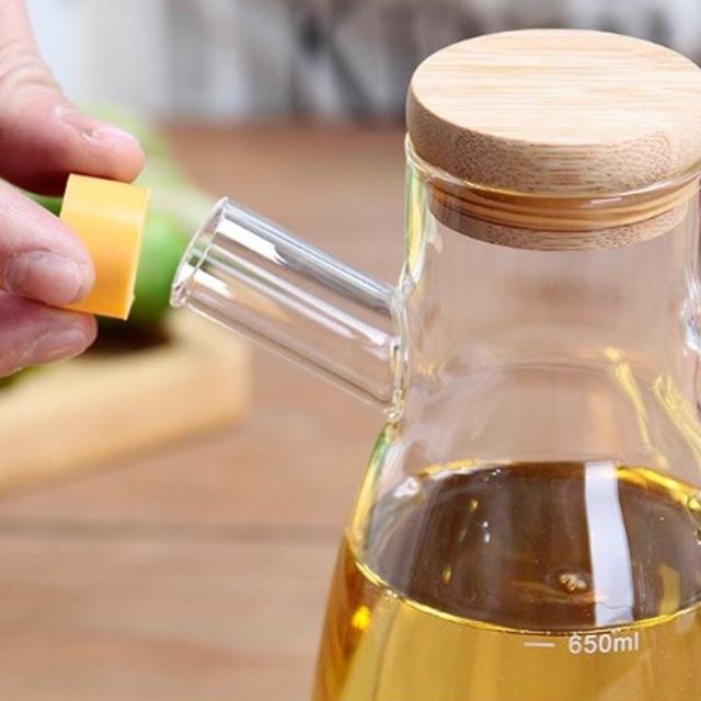 Bình thủy tinh đựng dầu ăn, nước mắm gia vị chia vạch nắp gỗ