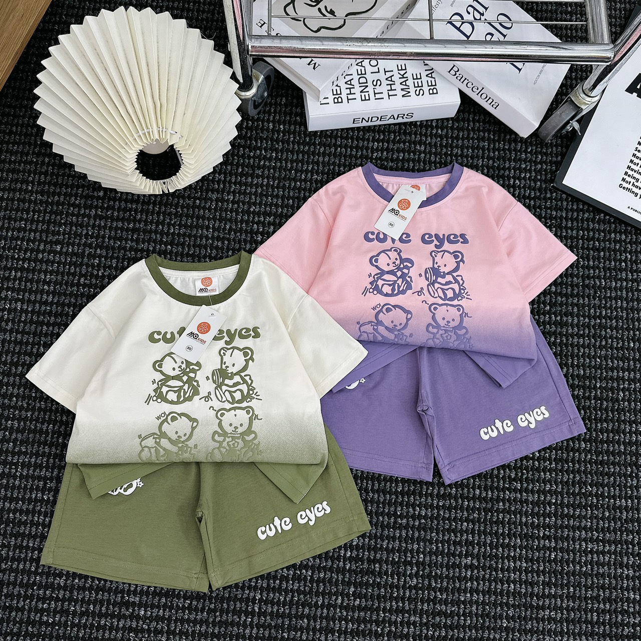 Bộ cộc tay cho bé gái và bé trai 1-6 tuổi in chữ và hình Gấu vải co giãn 4 chiều thấm hút mồ hôi kiểu dáng thời trang