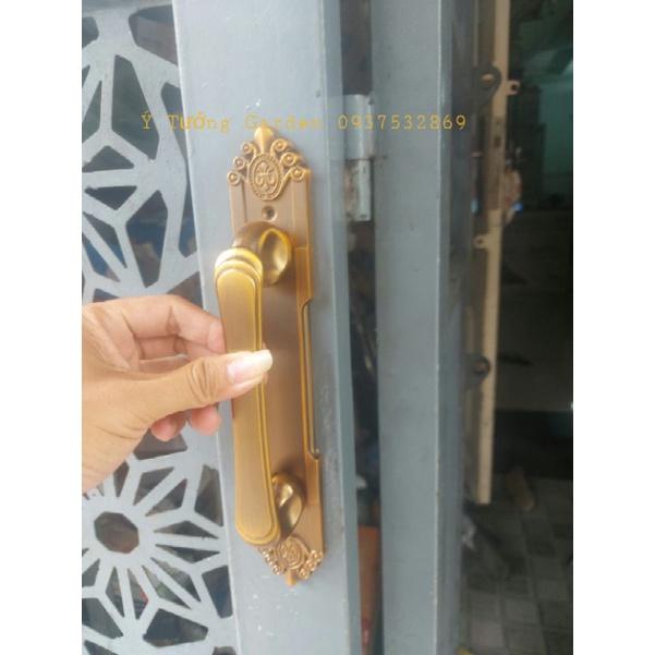 Tay nắm cửa gỗ, cửa nhôm