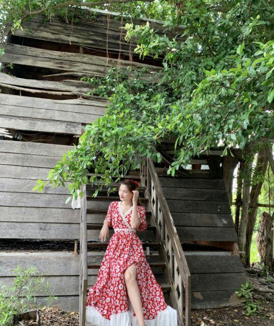 (miễn phí chỉnh váy) có size to đầm maxi hoa cúc họa mi tay loe váy xẻ tà tiểu thư du lịch chụp ảnh cực sang