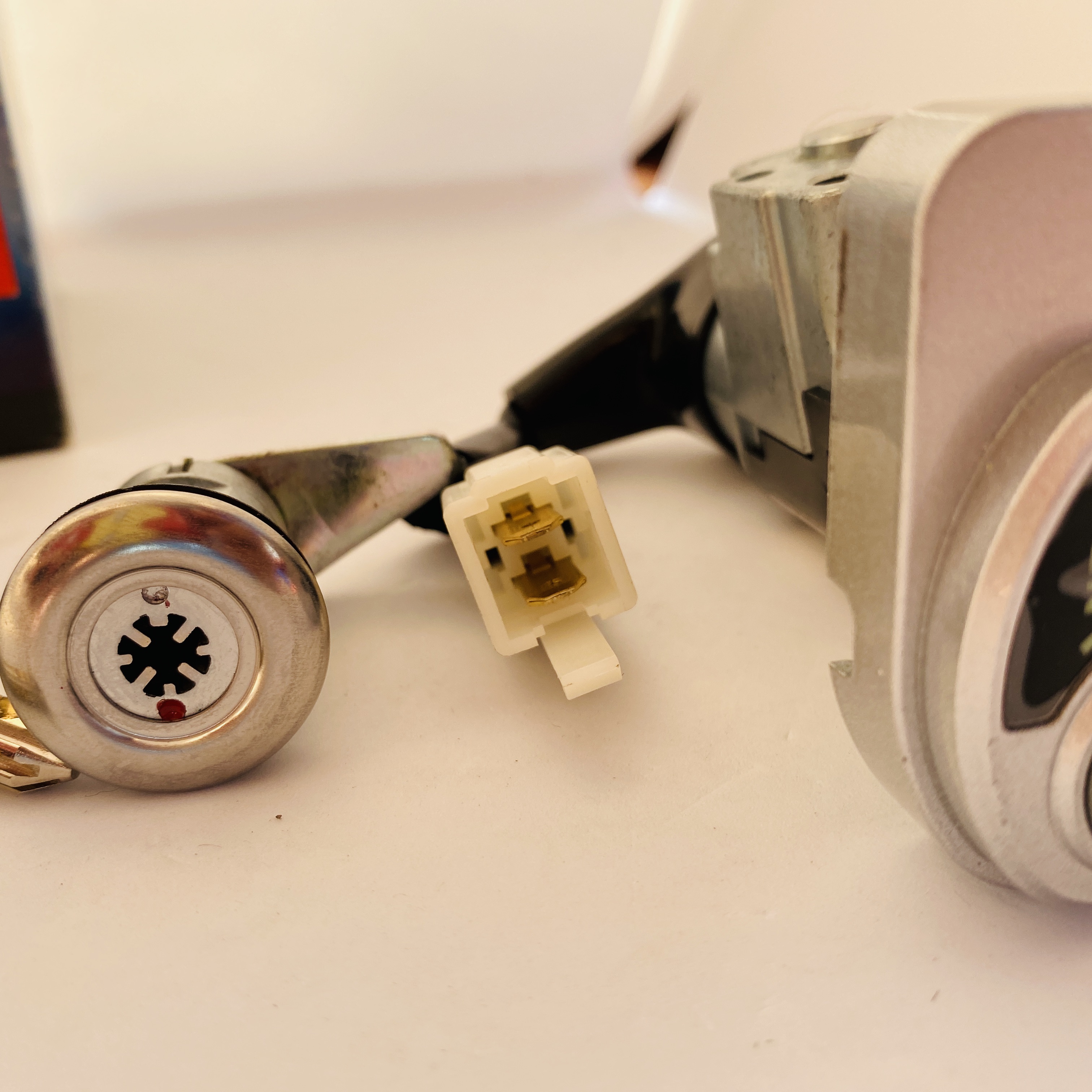 Ổ Khóa Từ 8 Cạnh Dành Cho Xe Wave RSX