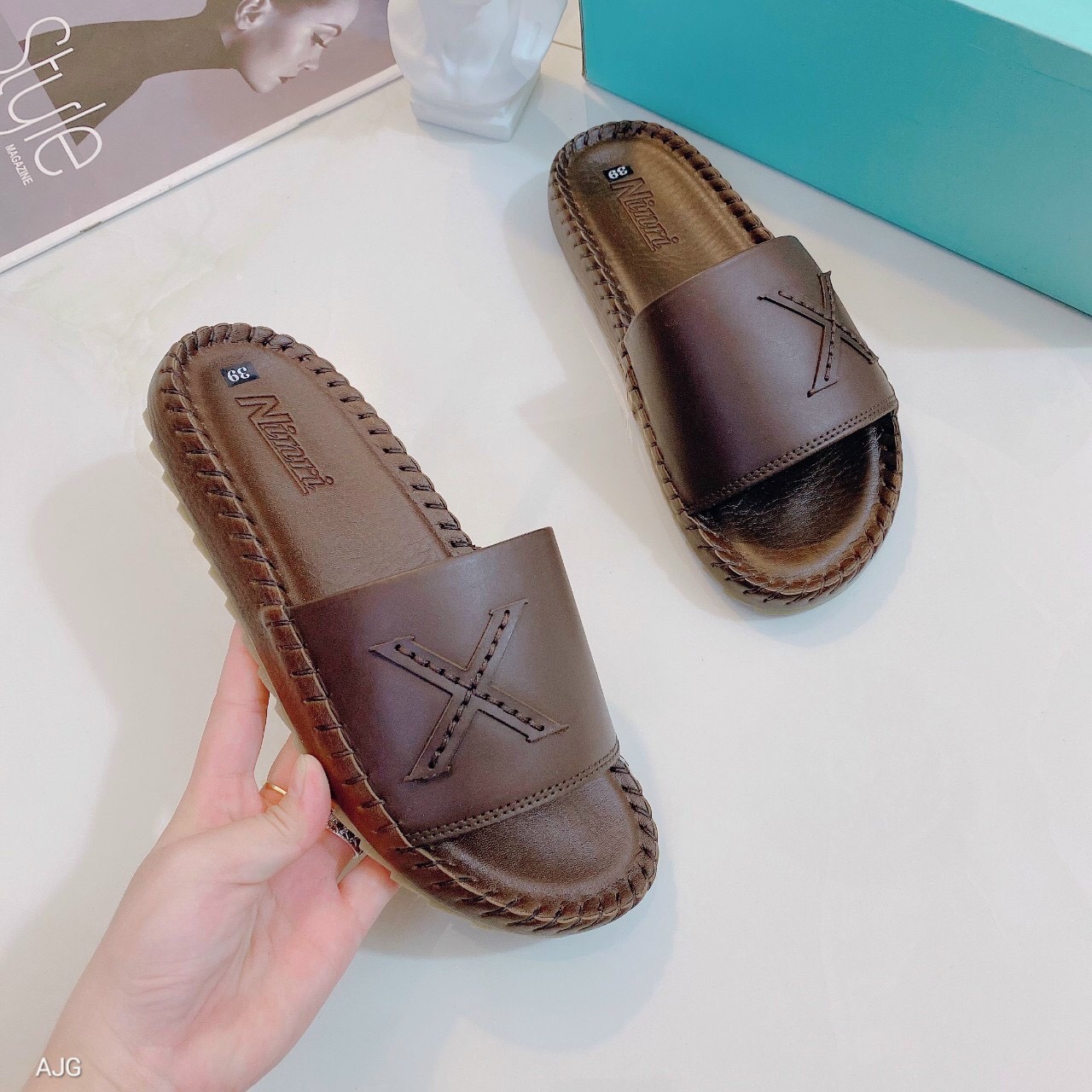 Dép nam quai ngang da bò