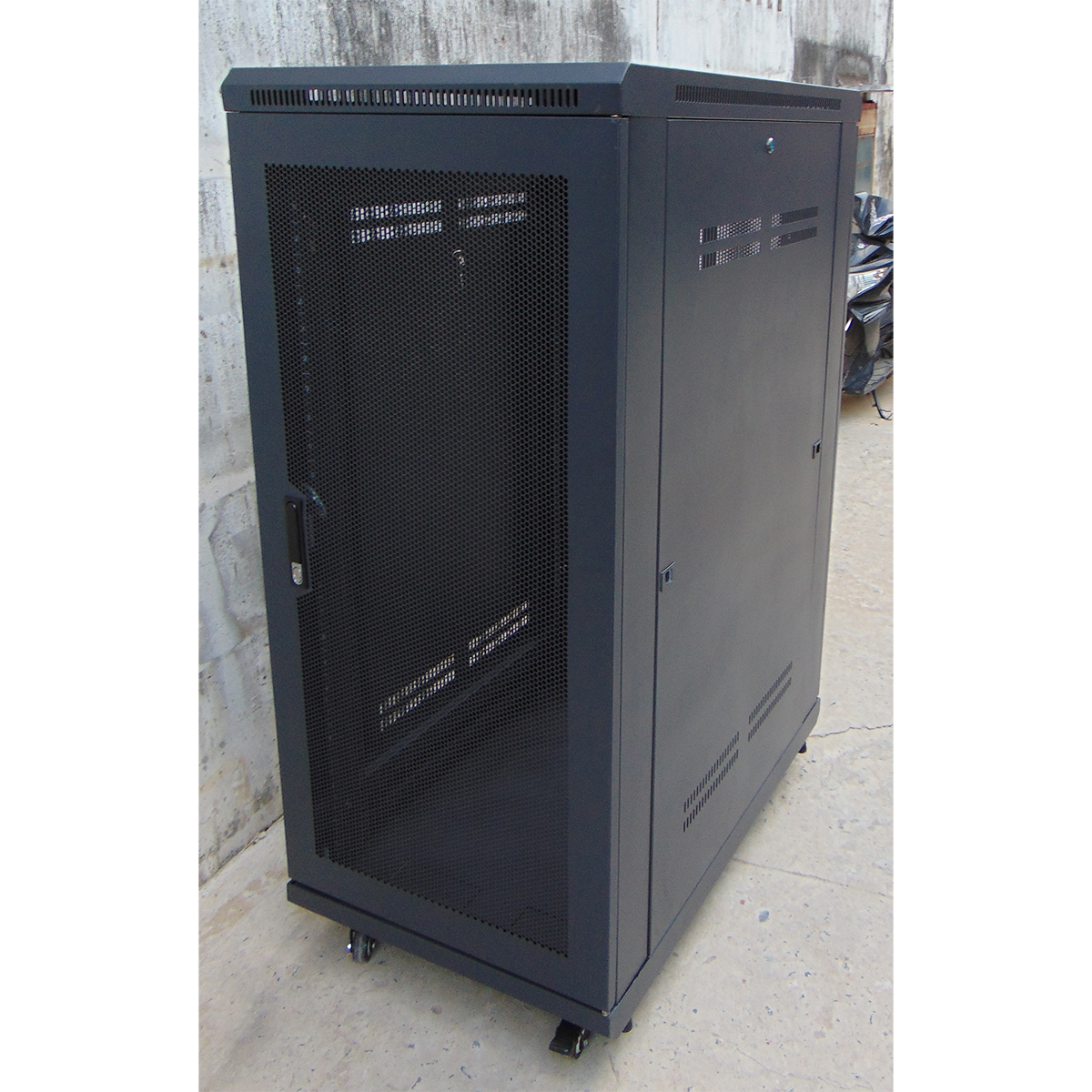 Tủ mạng HQ-Rack 27U-D600 (HQR-27U600)