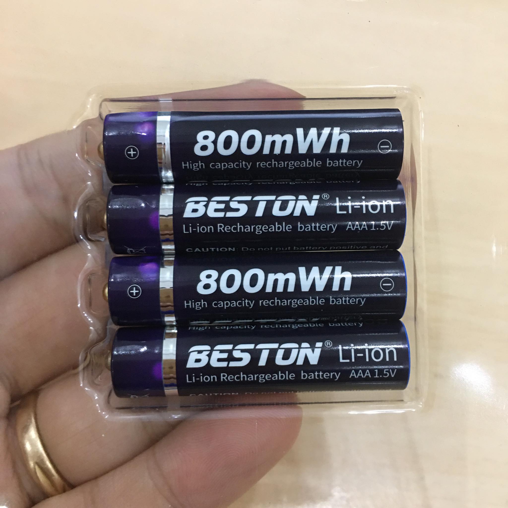 Bộ 4 viên pin đũa sạc Beston AAA Lithium 1.5V cao cấp Dung lượng cao Dùng cho điều khiển tivi, điều hòa