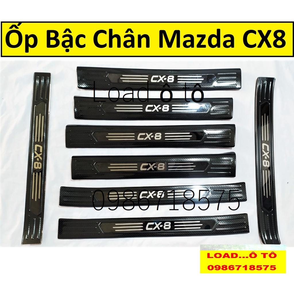 Ốp Bậc Cửa, Nẹp Bước Chân Trong Ngoài Xe Mazda CX8 2023-2019 Vân Carbon Cao Cấp