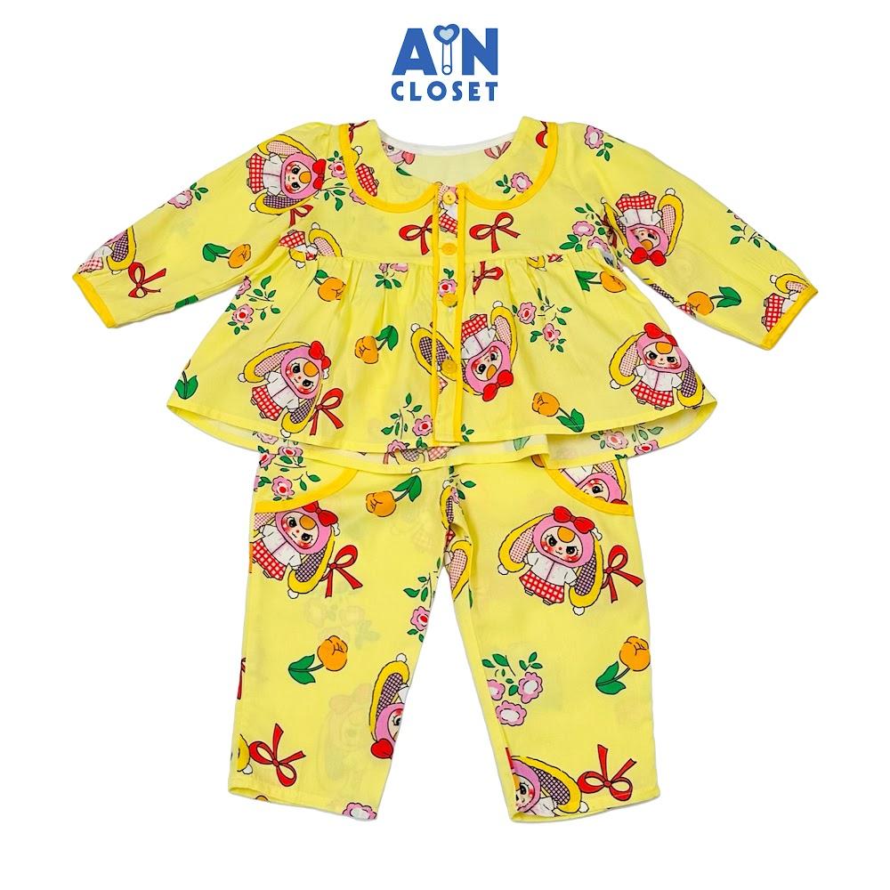 Bộ quần áo Dài bé gái hoạ tiết Baby Three Vàng Lanh lụa - AICDBG7BKQNL - AIN Closet