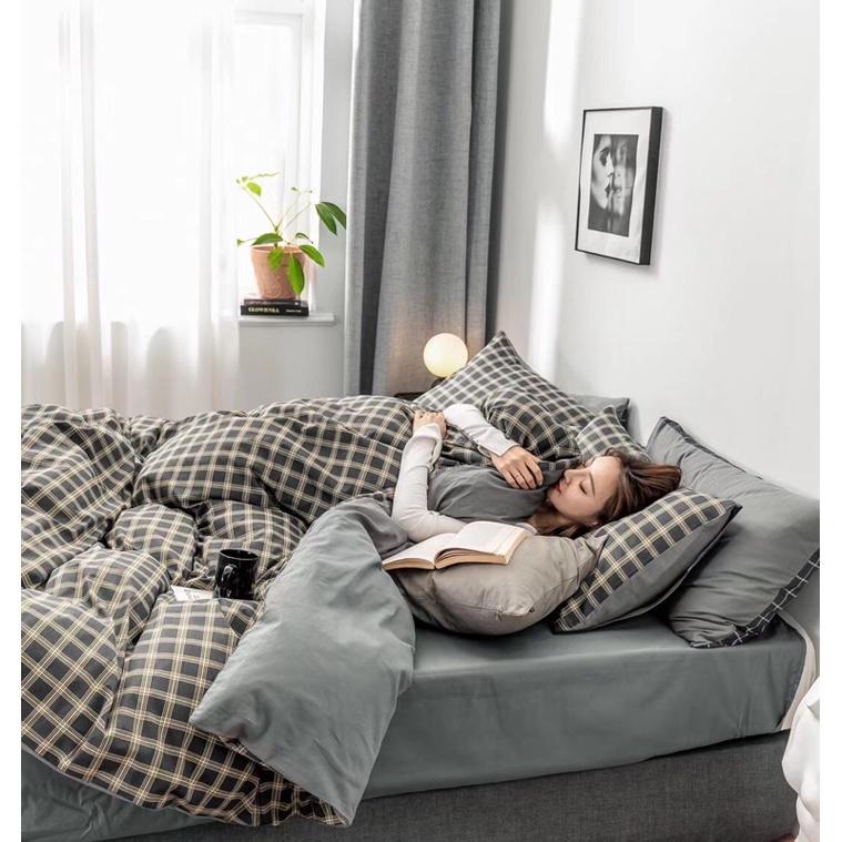 Set Cotton Living 100%cotton Hàng Nhập Khẩu 4 Món Kẻ Đen Vàng Đơn Giản