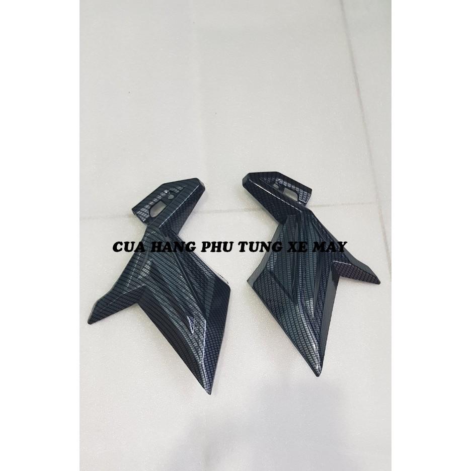Ốp gác chân sau xe Air Blade 2016 - 2019 cacbon - 1 cặp
