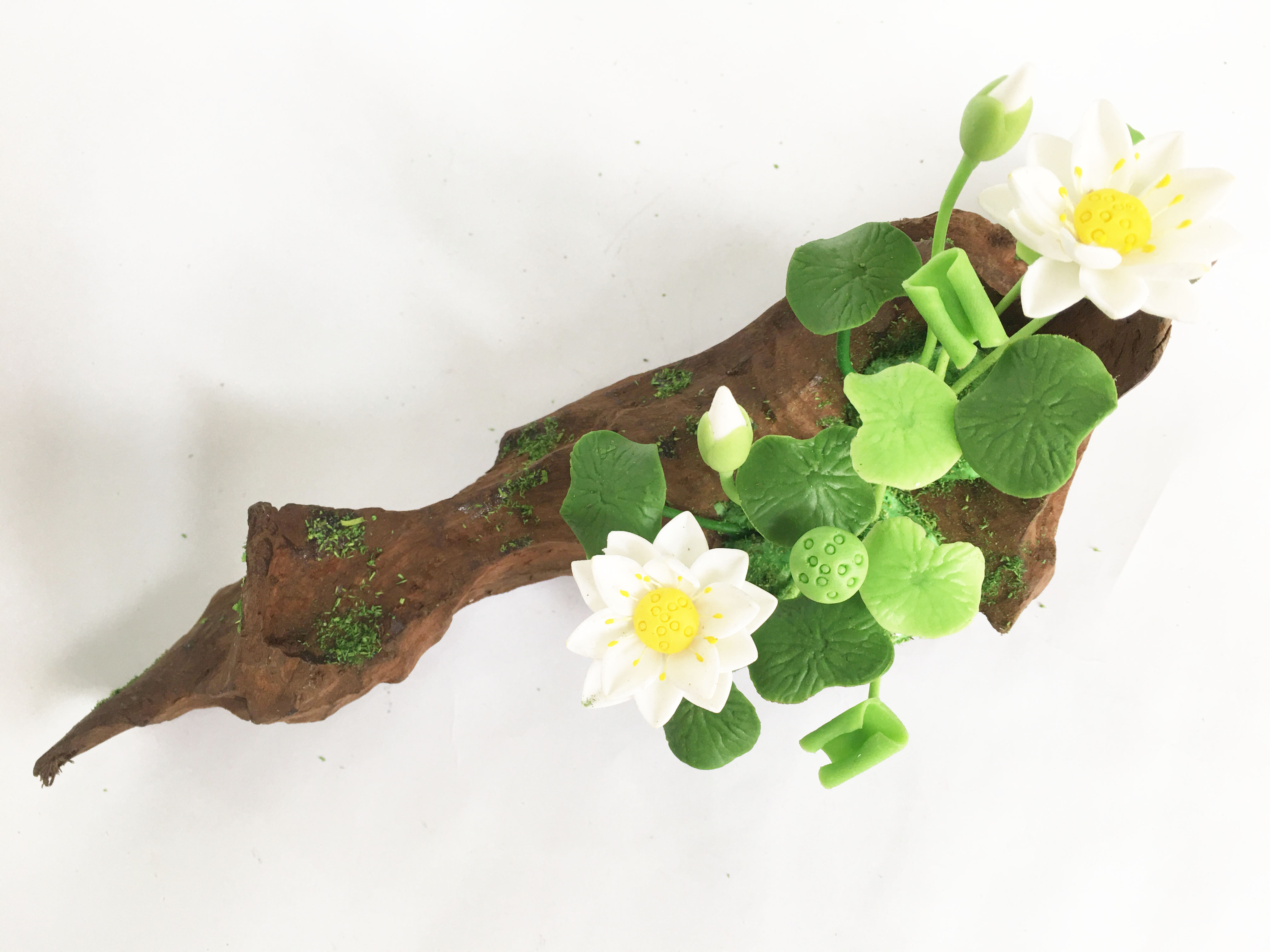 Lũa gỗ hình dáng tự nhiên kết hợp Hoa sen đất sét mini  - Quà tặng trang trí handmade
