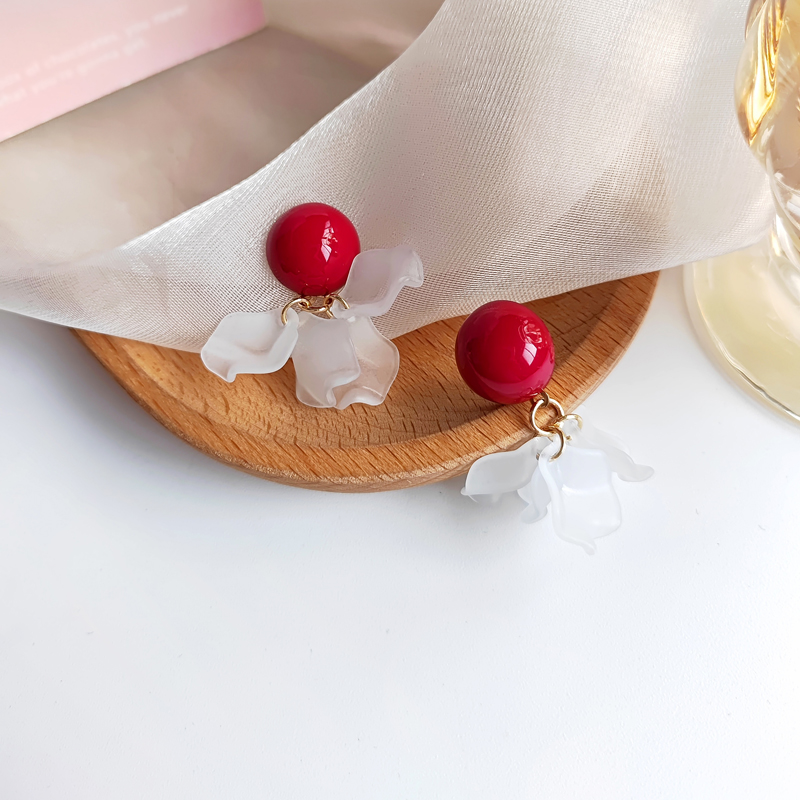 Bông tai nữ, khuyên tai chùm hoa trắng nữ tính H559
