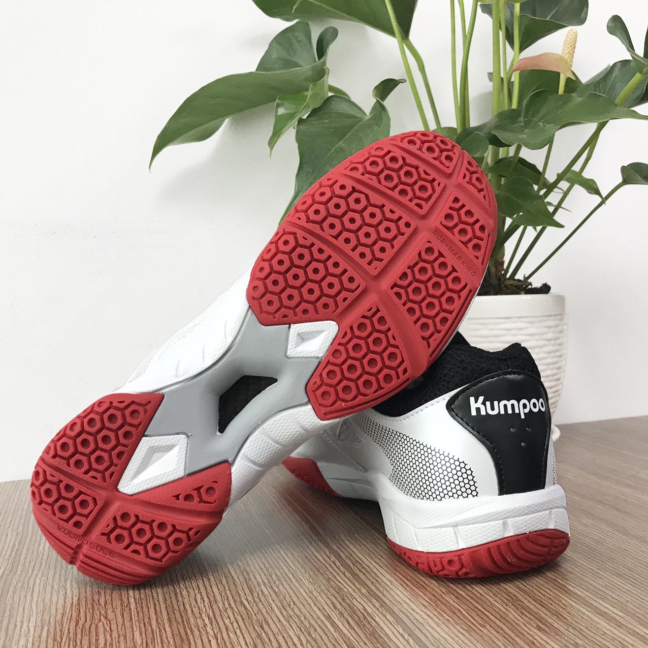 Giày cầu lông, bóng chuyền Kumpoo KH-E23 phân phối chính hãng