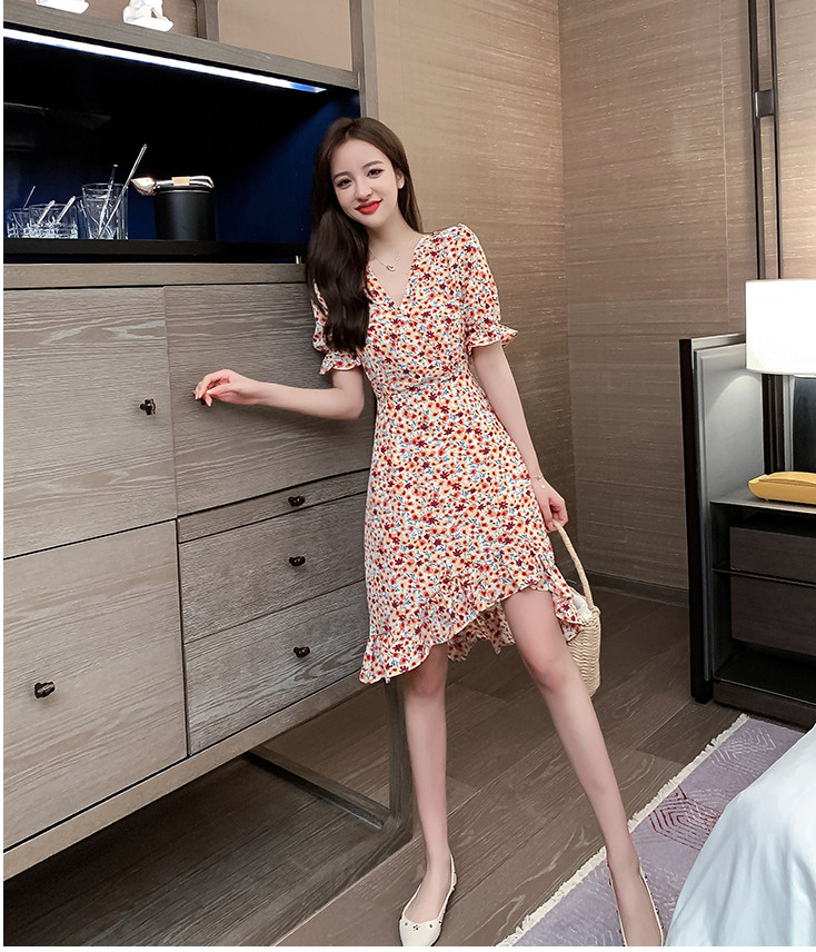 ĐẦM HỌA TIẾT CỔ V THỜI TRANG DH062