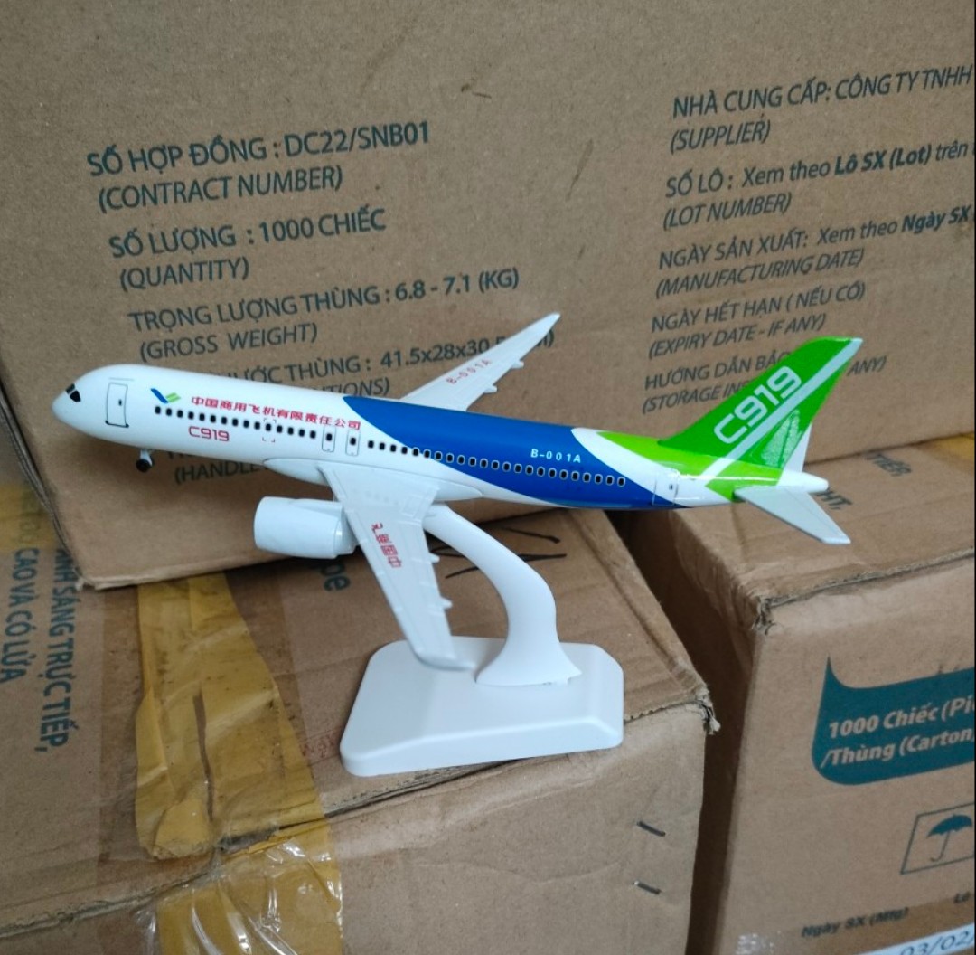 Mô hình máy bay tĩnh Comac C919 20cm có bánh xe