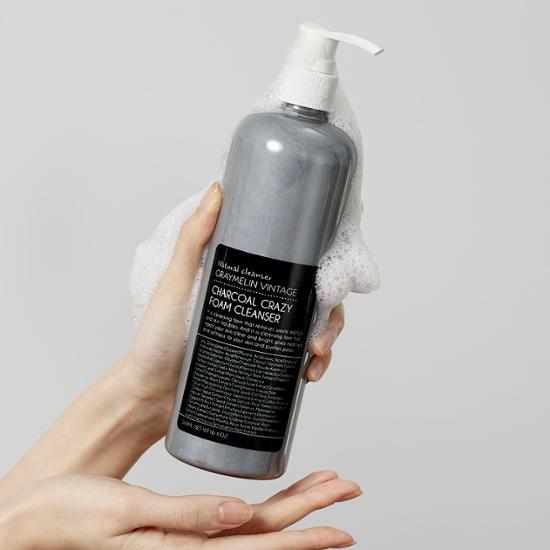 Sữa rửa mặt giúp sạch bã nhờn Graymelin Charcoal Crazy Foam Cleanser - 500ml