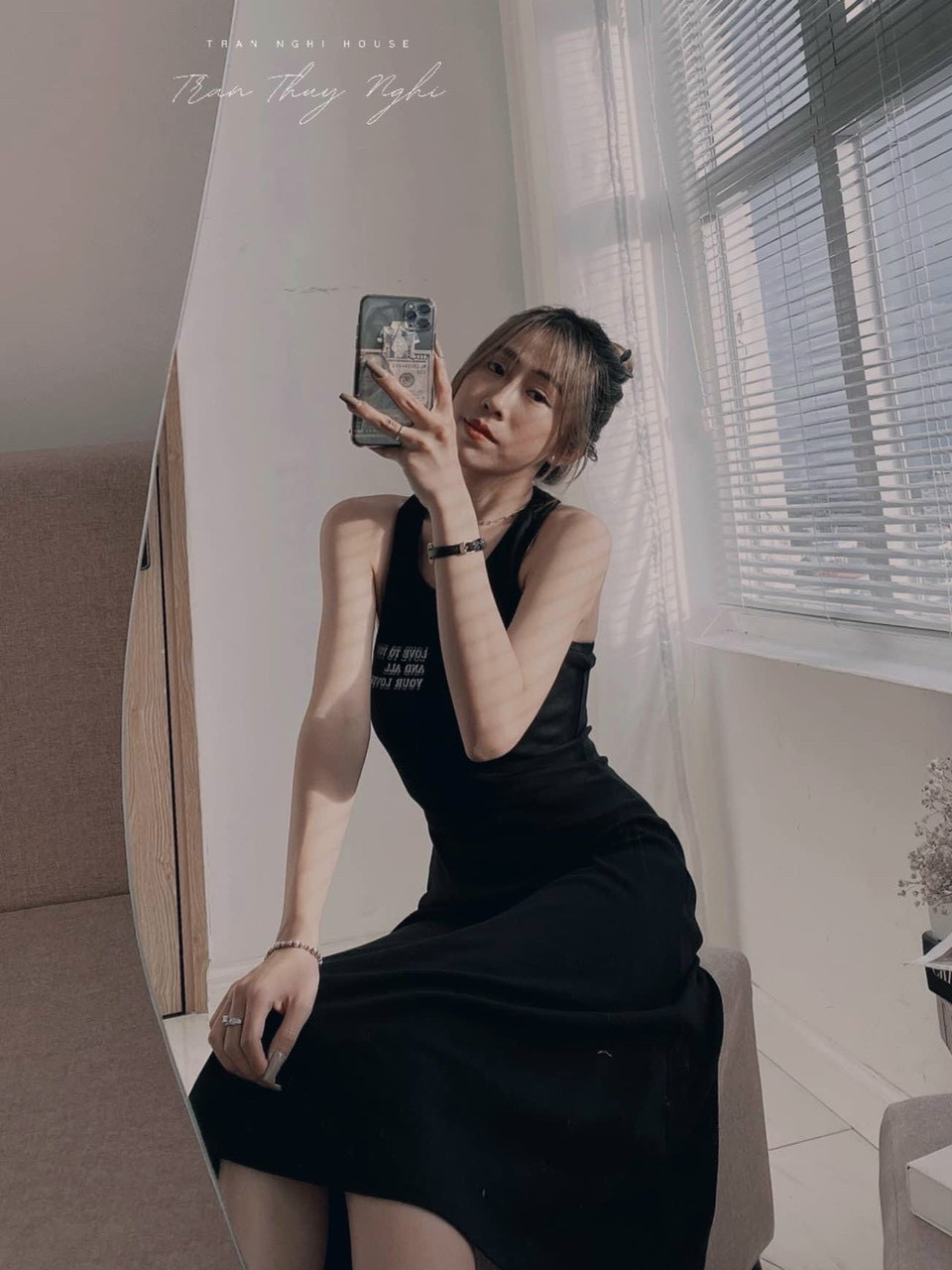 ĐẦM ĐEN SÁT NÁCH IN CHỮ