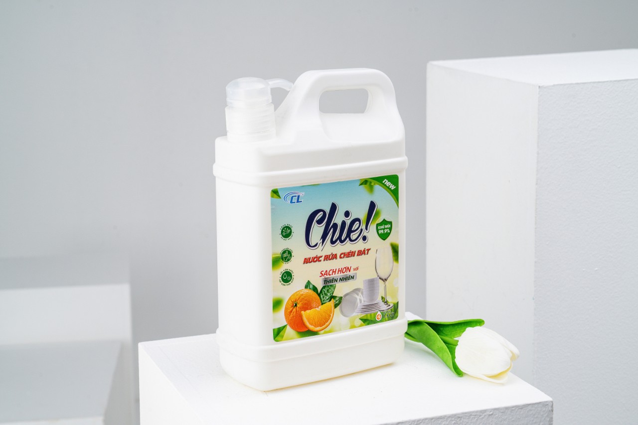 Nước rửa chén hương trái cây Chie! 100% organic không hóa chất độc hại thân thiện môi trường can 1.5 lít