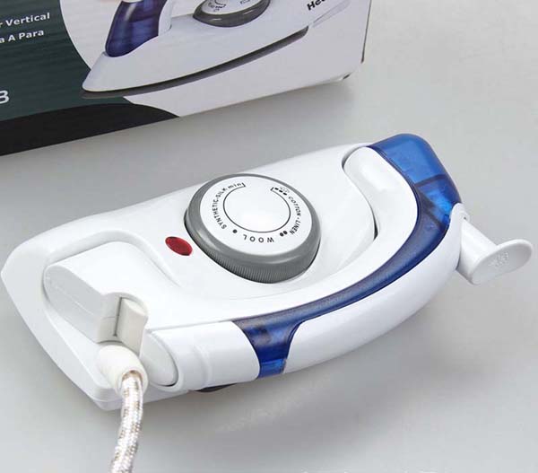BÀN LÀ DU LỊCH CẦM TAY NHỎ GỌN CHO NAM VÀ NỮ MANG ĐI CÔNG TÁC, DU LỊCH - BÀN ỦI HƠI NƯỚC MINI NHỎ GỌN, CÓ NÚM ĐIỀU CHỈNH NHIỆT ĐỘ PHÙ HỢP VỚI MỌI LOẠI QUẦN ÁO