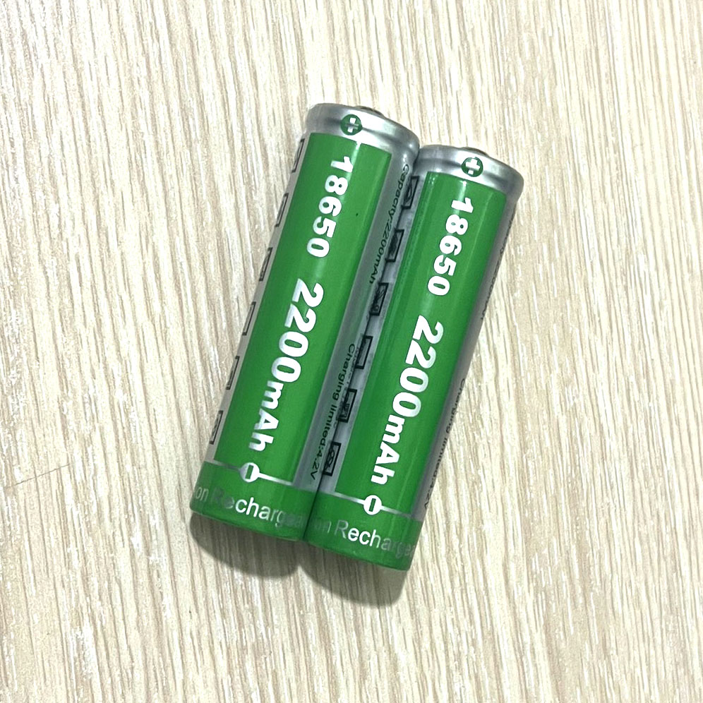 Combo 2 Pin Sạc 18650 3.7V Xanh Lá Dung Lượng Thật 2200mAh