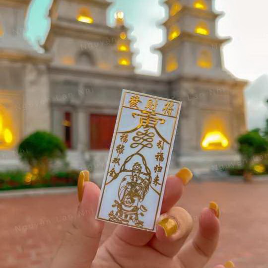 Miếng dán điện thoại HỶ THẦN TÀI đẹp lung linh