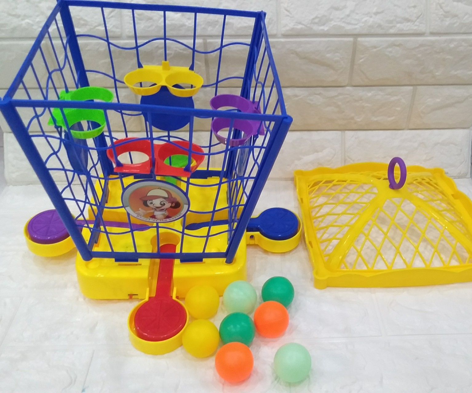 LẮP RÁP ĐỒ CHƠI GẮP BANH PIN ĐÈN