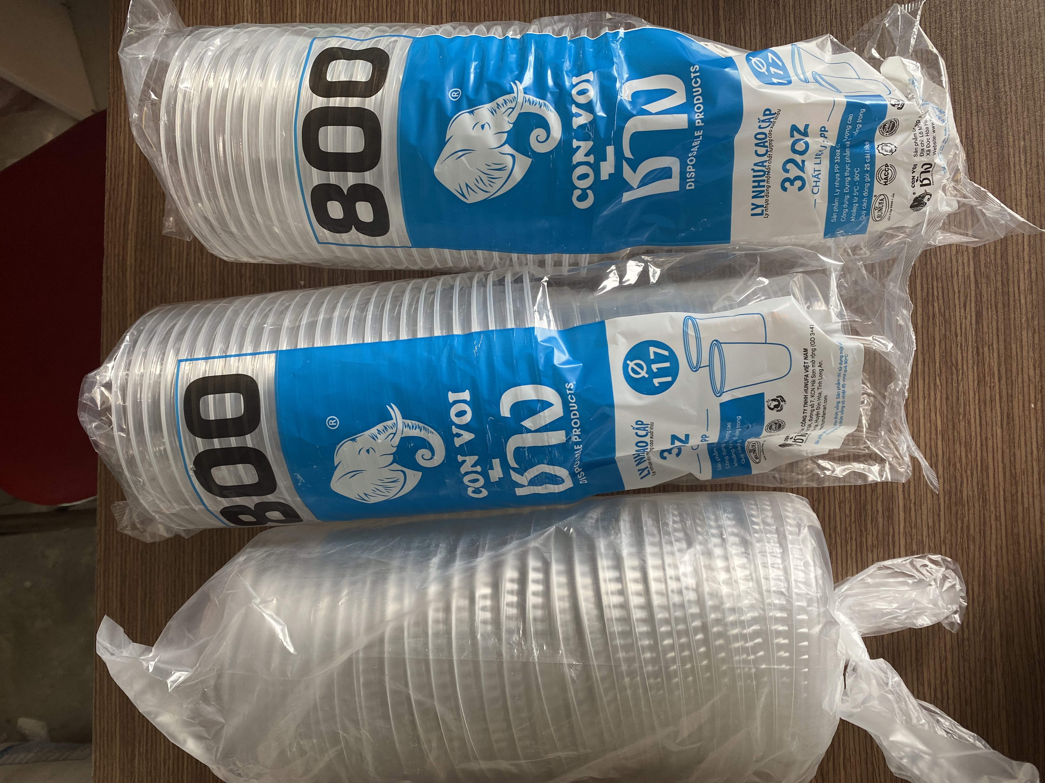 Combo 50 ly nhựa 800ml ( có nắp) - nhãn hiệu con voi