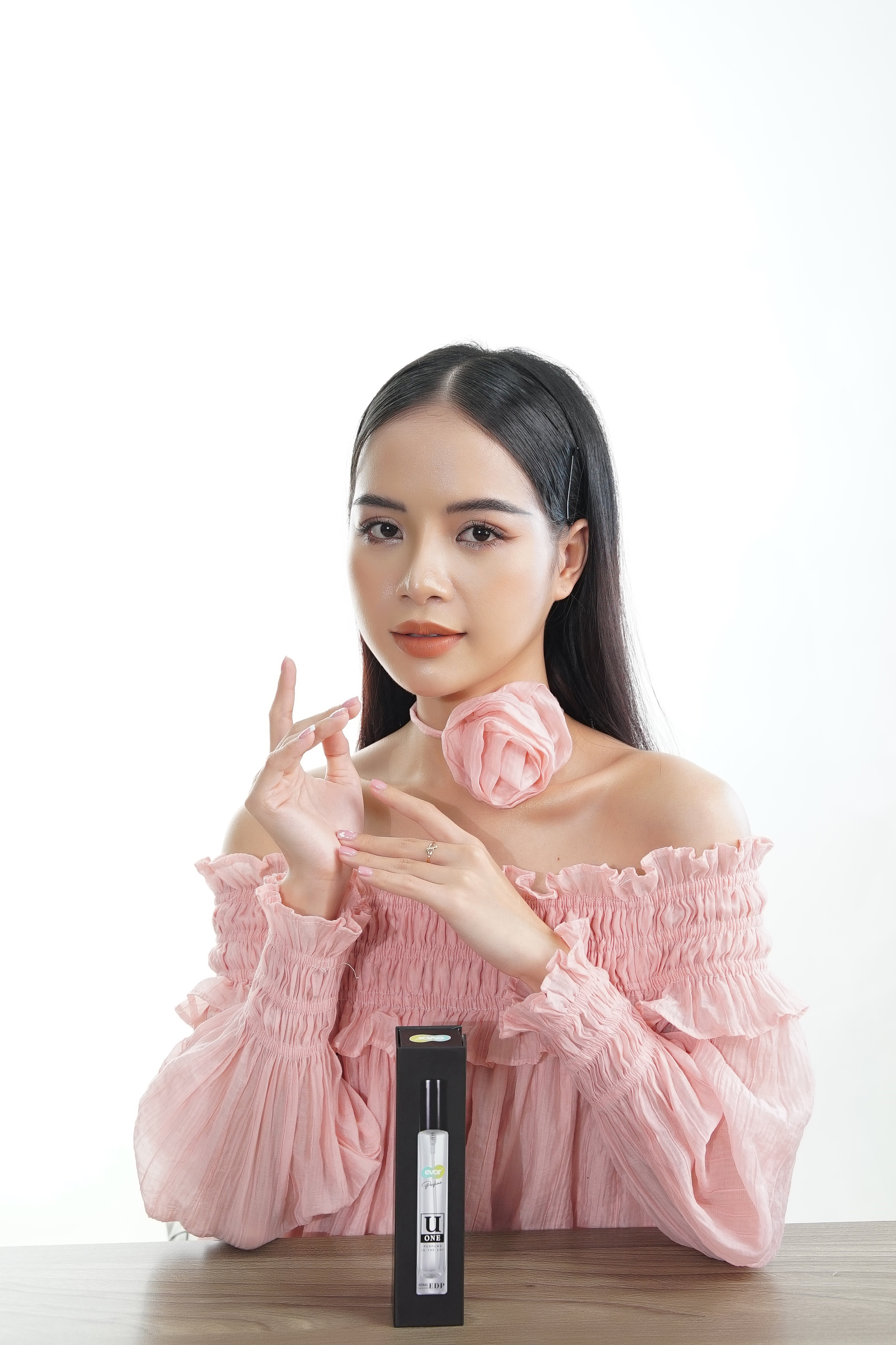 SANG TRỌNG BÍ ẨN - Nước hoa Unisex U-ONE NOIR WHISPER 10ml | EVOR