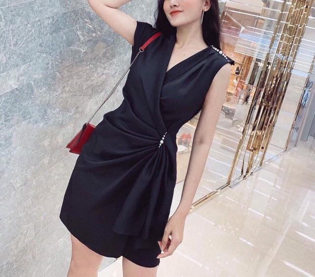 Đầm lệch tay vai cườm bèo eo sang chảnh