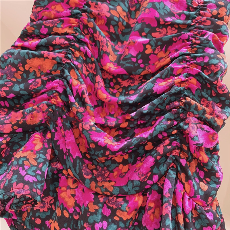 Bộ Váy Yếm Hoa Hai Dây Nhún Áo Trong Tay Phồng