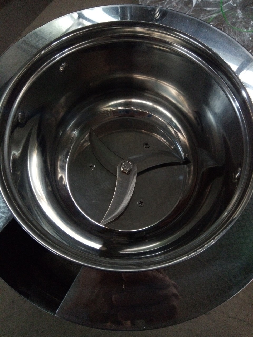 Máy làm giò chả mini gia đình loại 2kg có bao đá , công suất 1100w đường kính nồi 25cm