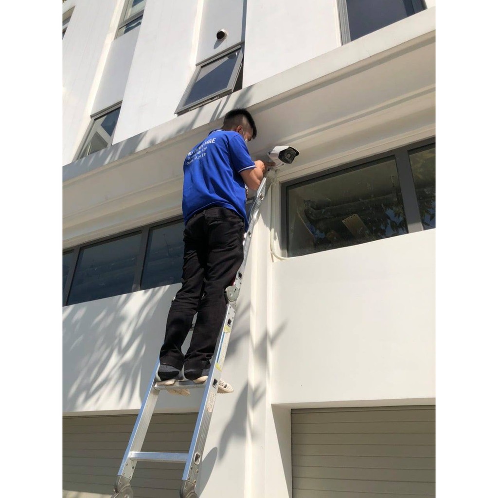 Hàng chính hãng - Camera IP 4MP có mic HIKVISION mã DS-2CD2143G2-IU