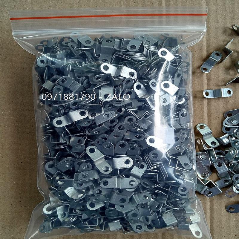 Ke kép đỡ hậu chữ quảng cáo