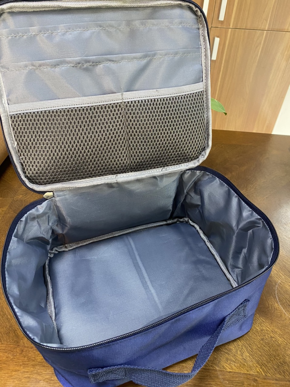 Túi đựng đồ dùng y tế sơ cứu khẩn cấp có quai, túi hộp y tế bằng vải chống thấm nhỏ gọn (không gồm dụng cụ)