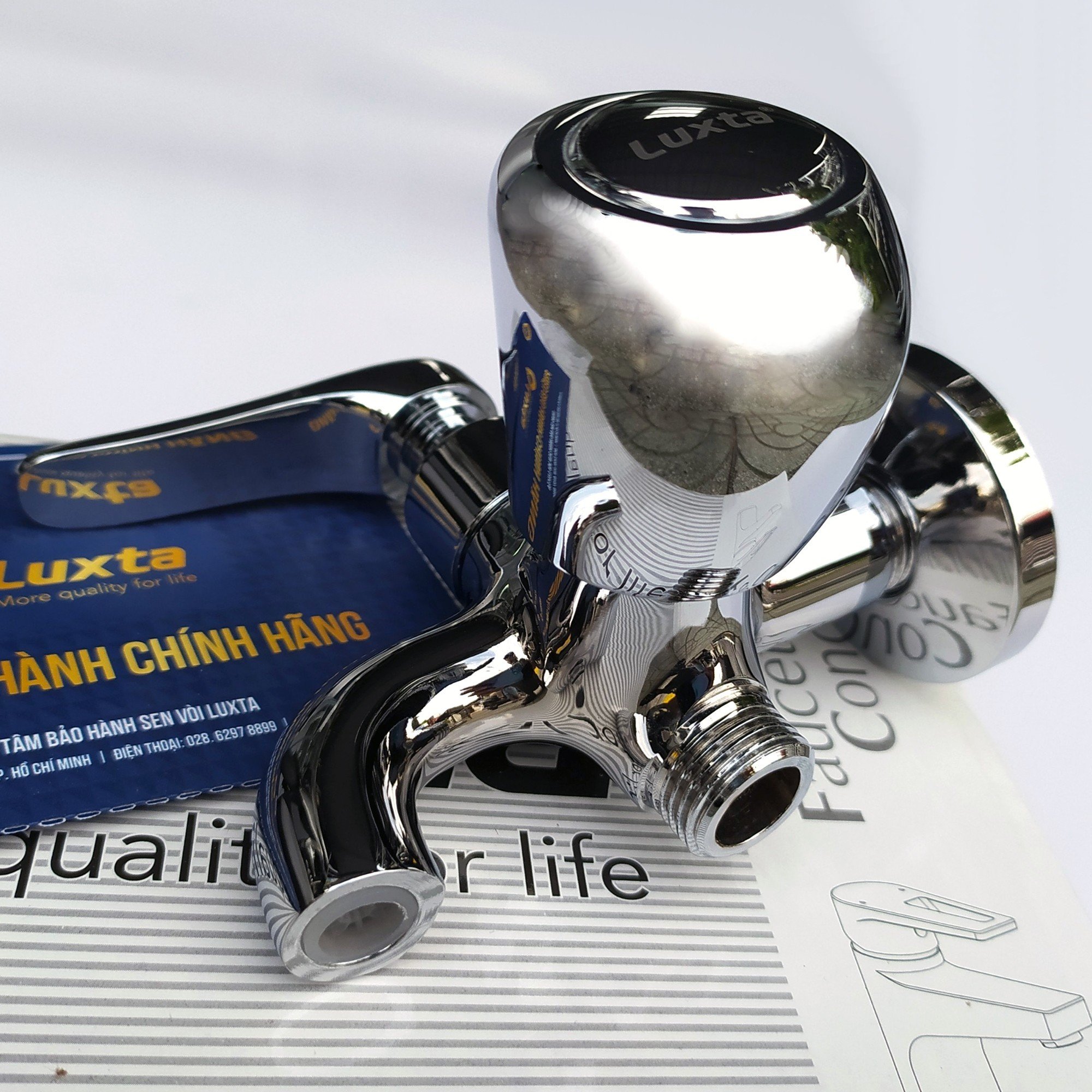 Củ Sen Tắm Lạnh Đồng Thau Mạ Crome LUXTA L2112M