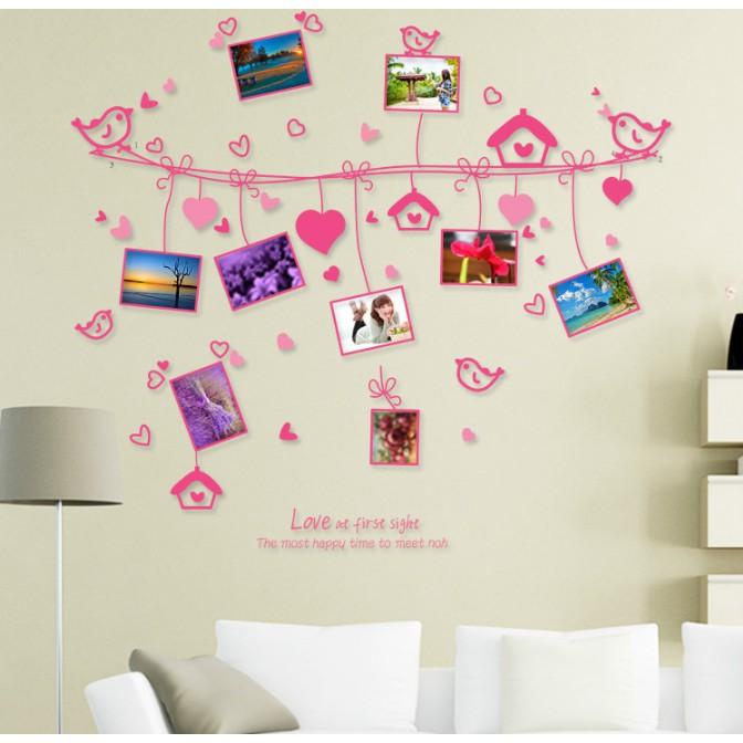 Decal trang trí khung hình và trái tim hồng