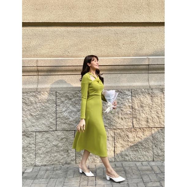 Đầm body xoắn cổ xoắn cổ LaLa dress