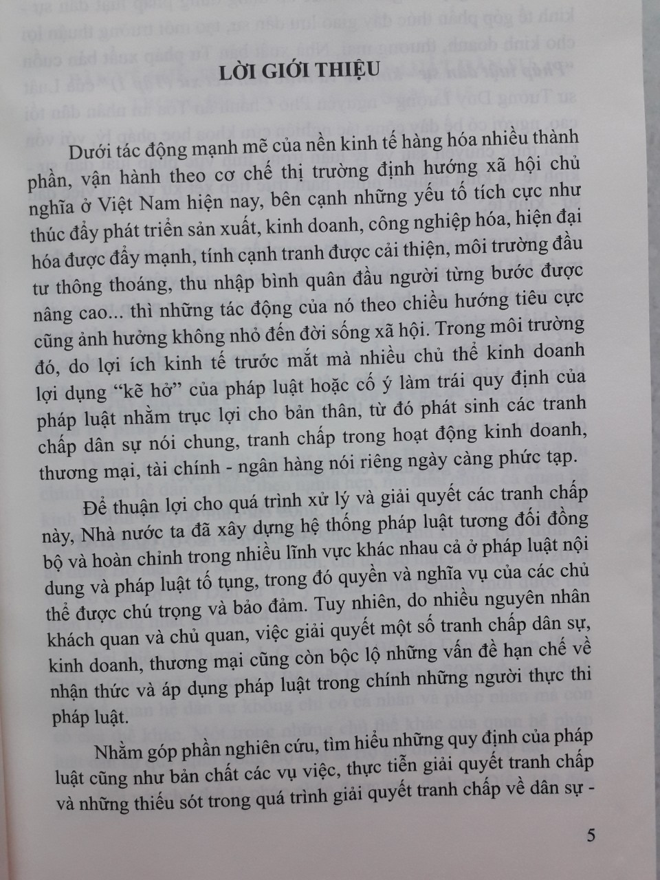 Pháp Luật Dân Sự kinh Tế Và Thực Tiễn Xét Xử ( Tập 1 )