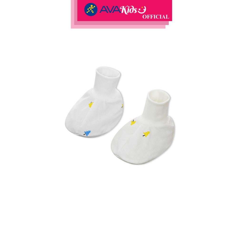 Bộ bao tay, bao chân in cây thông IQ Baby màu trắng (0 - 3 tháng) - Hàng Chính Hãng
