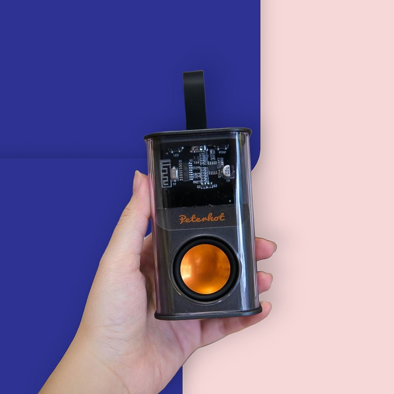 Loa mini bluetooth 5.0 không dây trong suốt Vinetteam A36 loa nghe nhạc có dây cầm tay thiết kế có đèn led nháy theo nhạc âm thanh sắc nét bass rung cực đẹp dùng để bàn trang trí - hàng chính hãng