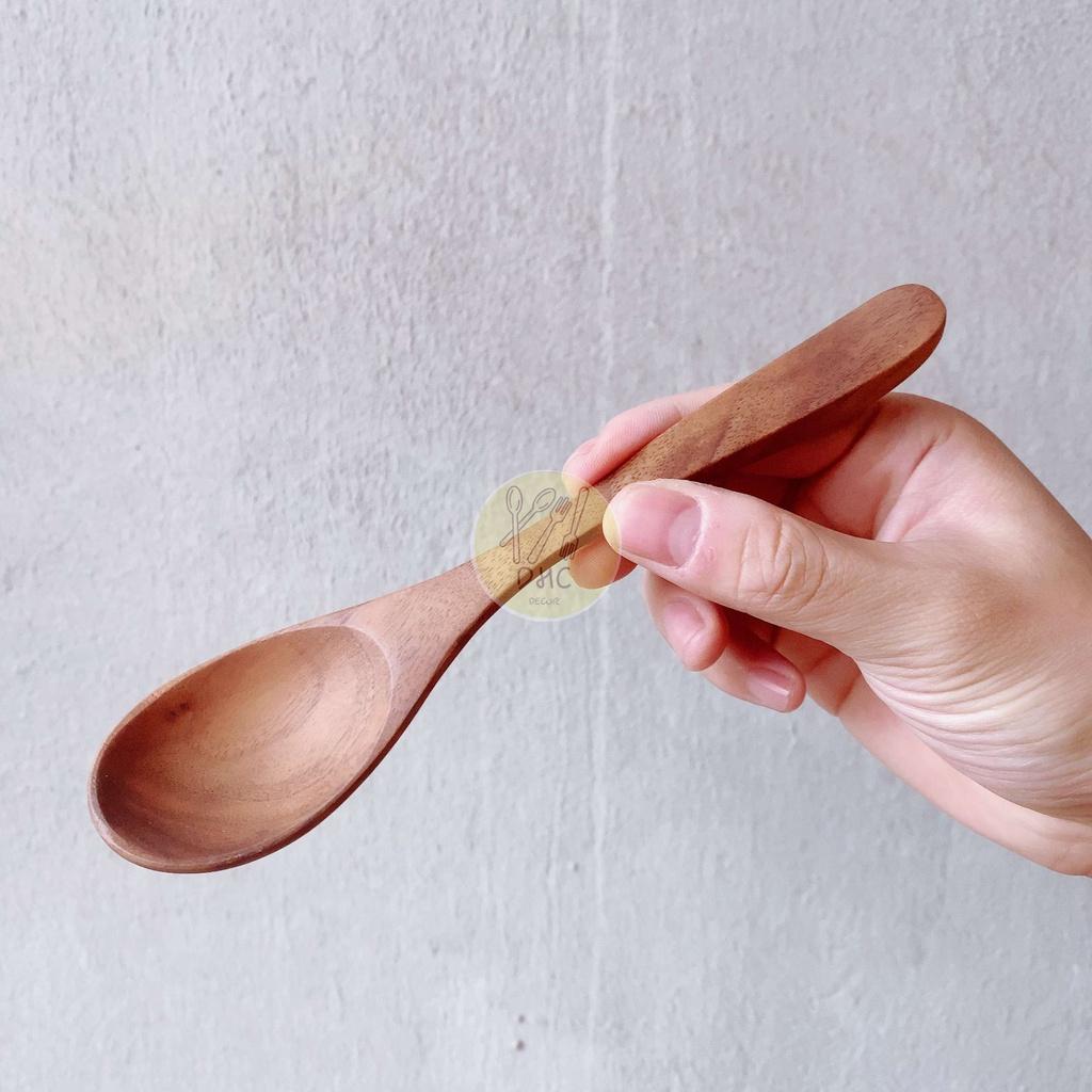 Thìa , Muỗng, Nĩa, Dĩa gỗ Óc chó thủ công đẹp mắt, đa dang kích thước